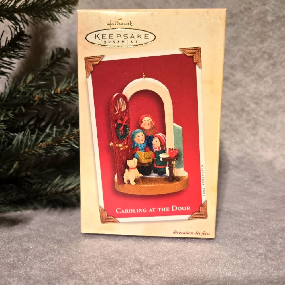 VTG 2003 HALLMARK 'Caroling at the Door' Ornament/Orig Box, Artist Sue Tague